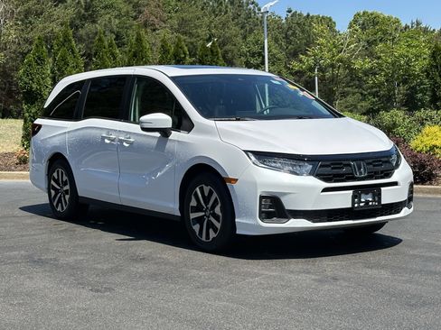 Used 2026 Honda Odyssey EX-L image 2