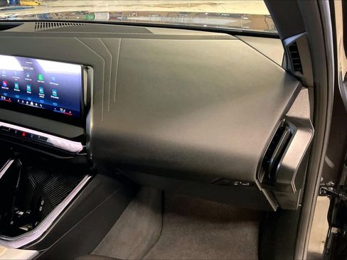 Certified 2025 BMW X3 xDrive30i image 18