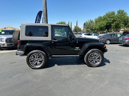 Used 2009 Jeep Wrangler Sahara w/ Trailer Tow Group AWD/4WD image 8