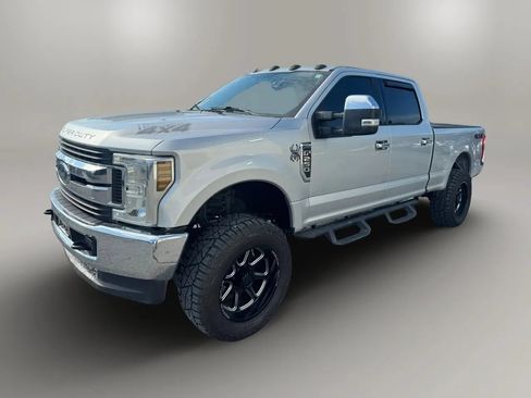 Used 2018 Ford F250 XLT AWD/4WD image 6