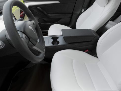 Used 2023 Tesla Model 3 Standard Range RWD image 12