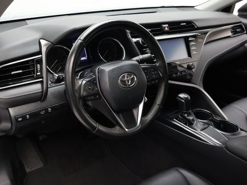 Certified 2020 Toyota Camry SE image 15