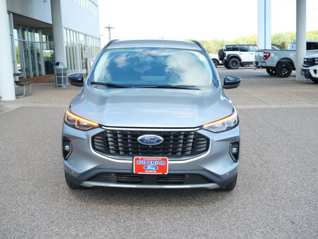 Certified 2023 Ford Escape Platinum AWD/4WD image 2