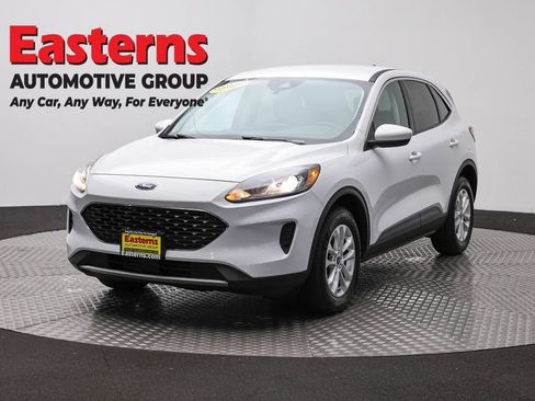 Used 2021 Ford Escape SE AWD/4WD image 1