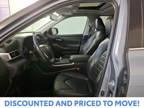 Certified 2022 Toyota Highlander XLE image 15