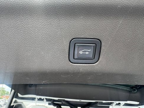 Certified 2022 Chevrolet Tahoe LT RWD image 13