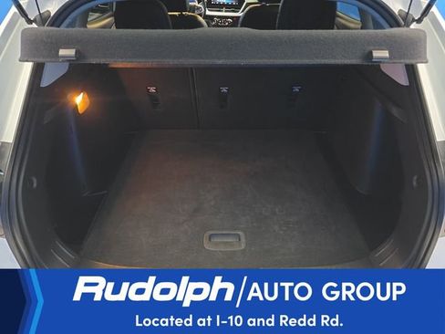 Used 2025 Chevrolet Trax LT w/ LT Convenience Package FWD image 26