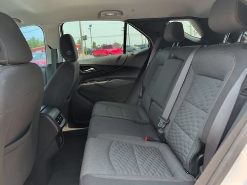 Used 2021 Chevrolet Equinox LT FWD image 18