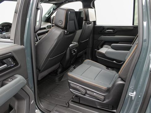 New 2026 GMC Yukon XL AT4 w/ AT4 Premium Plus Package AWD/4WD image 26