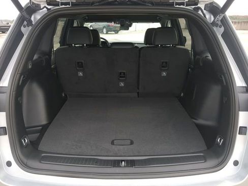 New 2026 Jeep Grand Cherokee Limited image 14