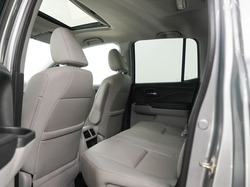 Used 2017 Honda Ridgeline RTL-E image 16