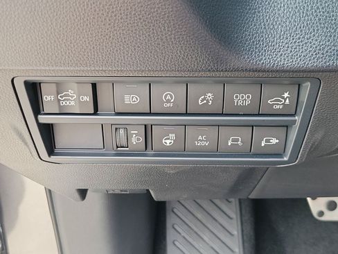 Used 2026 Toyota Tundra SR5 AWD/4WD image 29