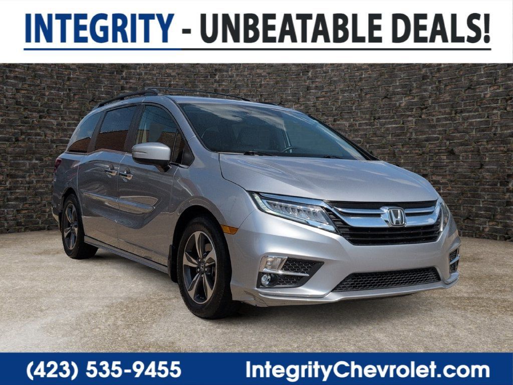 Used 2018 Honda Odyssey Touring image 1