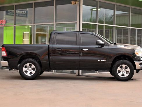 Used 2020 RAM 1500 Big Horn AWD/4WD image 9