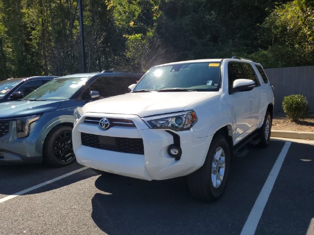 Used 2023 Toyota 4Runner SR5 Premium w/ Moonroof Package RWD image 3
