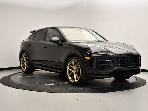 New 2026 Porsche Cayenne Turbo GT AWD/4WD image 9