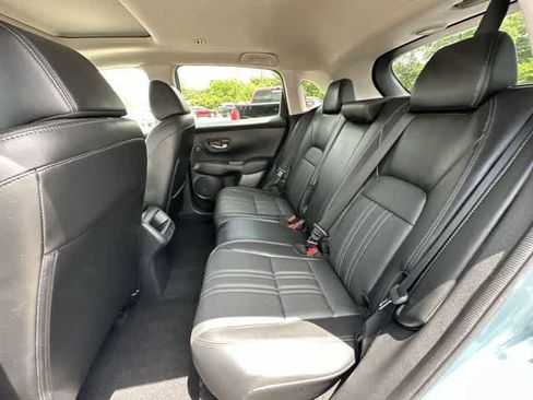 Used 2025 Honda HR-V EX-L image 18