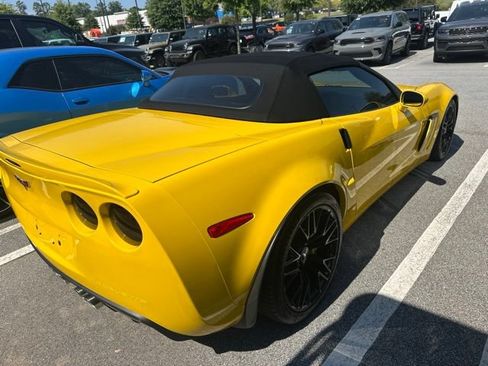 Used 2013 Chevrolet Corvette Grand Sport w/ 3LT Preferred Equipment Group RWD image 3