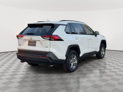 Used 2024 Toyota RAV4 XLE FWD image 7