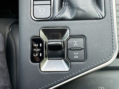 Used 2024 Lexus GX 550 AWD/4WD image 24
