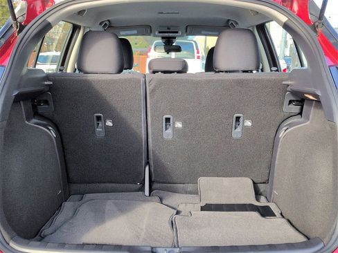 Used 2024 Nissan Kicks SV image 17