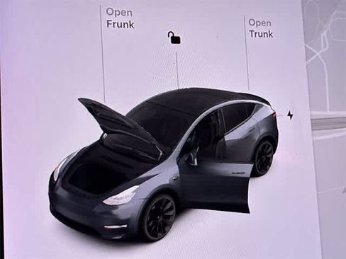 Used 2020 Tesla Model Y Long Range image 38