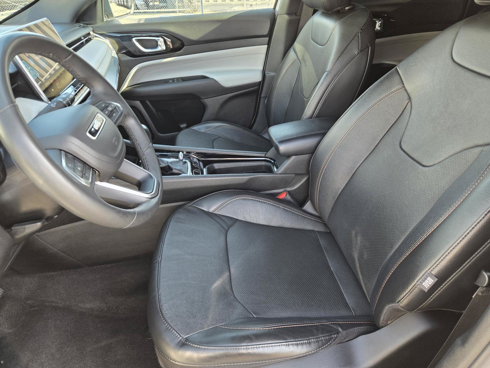 Used 2023 Jeep Compass Limited AWD/4WD image 23