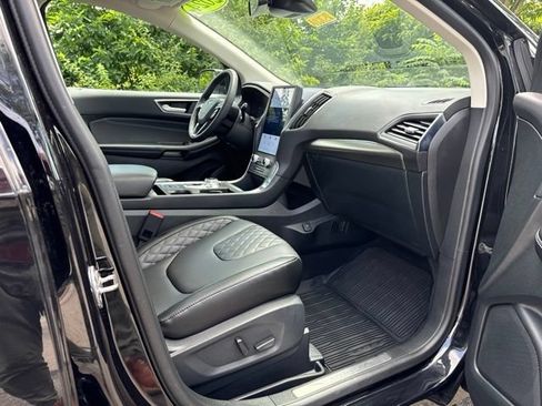 Used 2024 Ford Edge Titanium AWD/4WD image 34