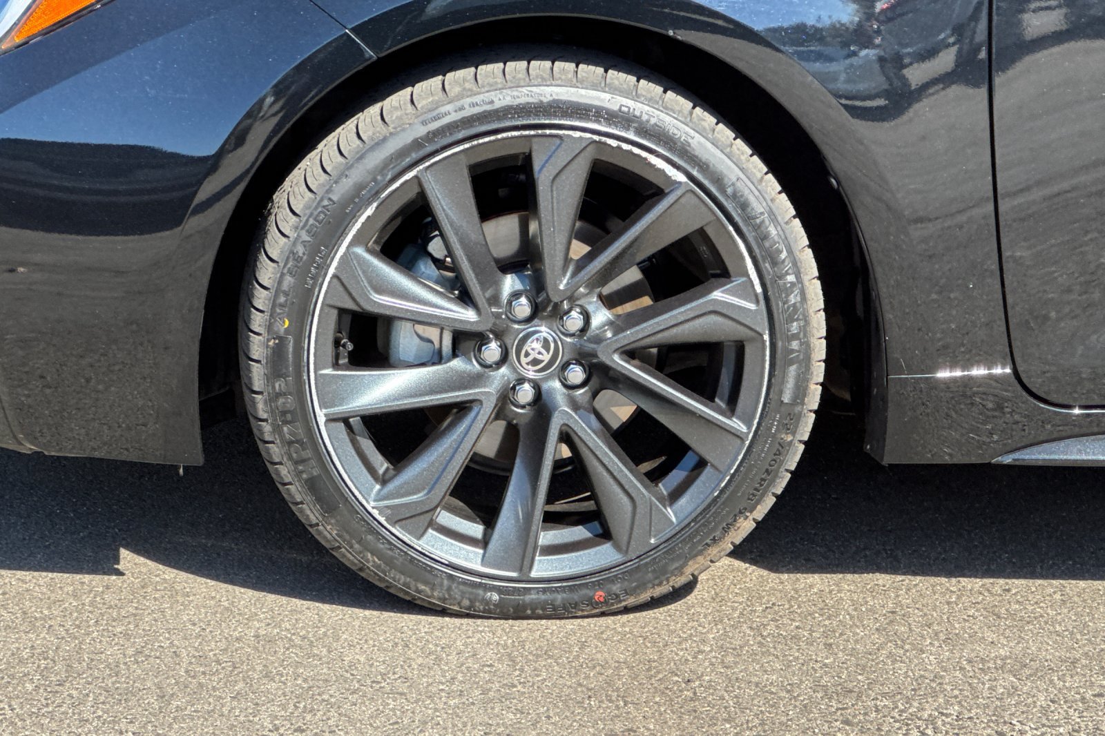 Used 2026 Toyota Corolla SE FWD image 32