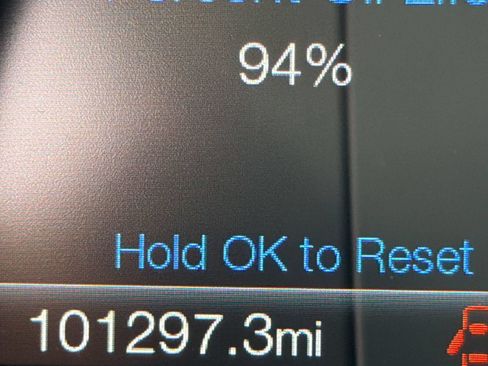 Used 2017 Ford Edge Titanium w/ Equipment Group 301A AWD/4WD image 21