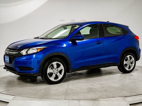 Used 2018 Honda HR-V LX image 4