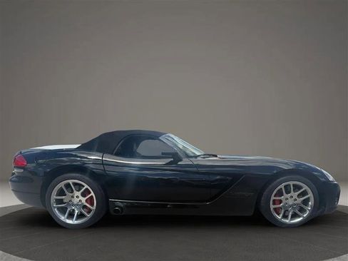 Used 2005 Dodge Viper SRT-10 RWD image 3