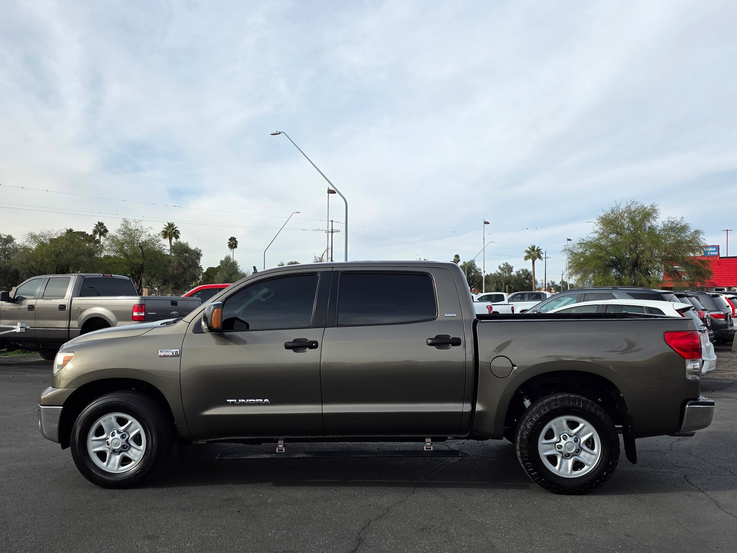 Used 2009 Toyota Tundra SR5 RWD image 2
