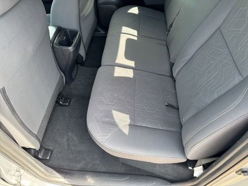 Used 2019 Toyota Tacoma TRD Off-Road w/ Technology Package AWD/4WD image 27
