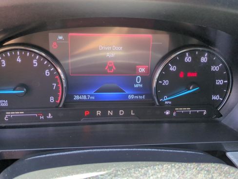 Used 2023 Ford Explorer XLT w/ Equipment Group 202A RWD image 18