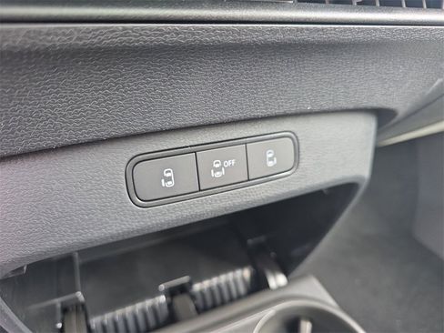 New 2025 Volkswagen ID. Buzz Pro S Plus image 25