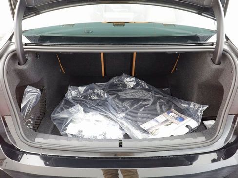 New 2026 BMW 330i xDrive Sedan w/ Convenience Package image 17