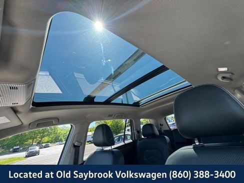 Used 2024 Volkswagen Atlas SE AWD/4WD image 41