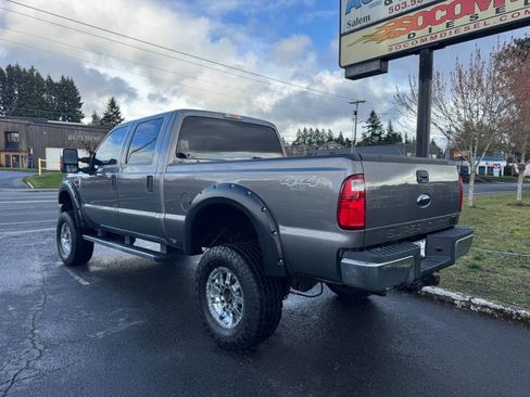 Used 2010 Ford F250 XLT image 4