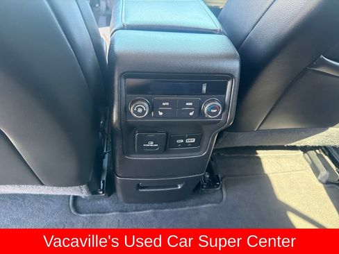 Used 2023 GMC Acadia Denali FWD image 24
