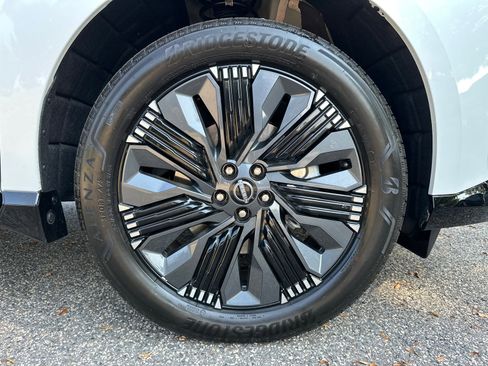 New 2025 Nissan Murano Platinum w/ Cargo Package image 12