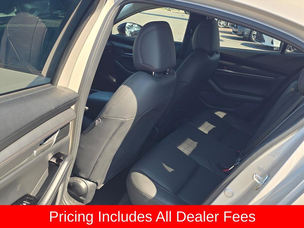 Used 2024 MAZDA MAZDA3 s FWD image 10