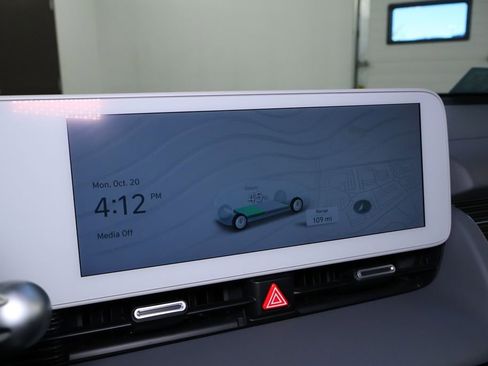 Used 2022 Hyundai Ioniq 5 SE image 24