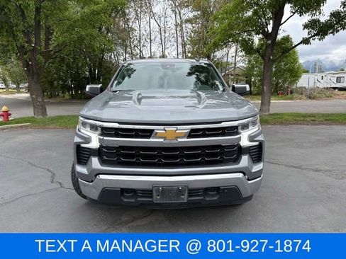 Used 2023 Chevrolet Silverado 1500 LT w/ Leather Package AWD/4WD image 2