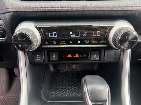 Used 2023 Toyota RAV4 SE w/ Weather & Moonroof Package AWD/4WD image 12