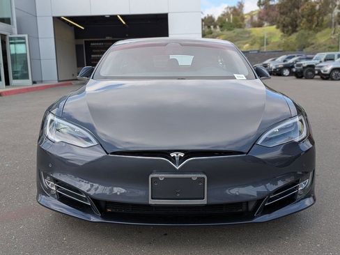 Used 2020 Tesla Model S Long Range image 9