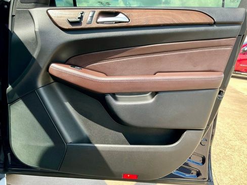 Used 2014 Mercedes-Benz ML 350 BlueTEC 4MATIC image 22