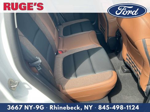 Used 2025 Ford Bronco Sport Outer Banks w/ Outer Banks Tech Package+ AWD/4WD image 13