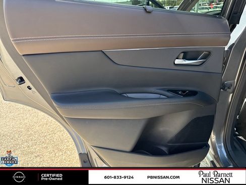 Certified 2025 Nissan Murano Platinum w/ Cargo Package AWD/4WD image 32