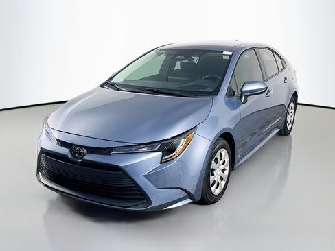 Used 2024 Toyota Corolla LE FWD image 4
